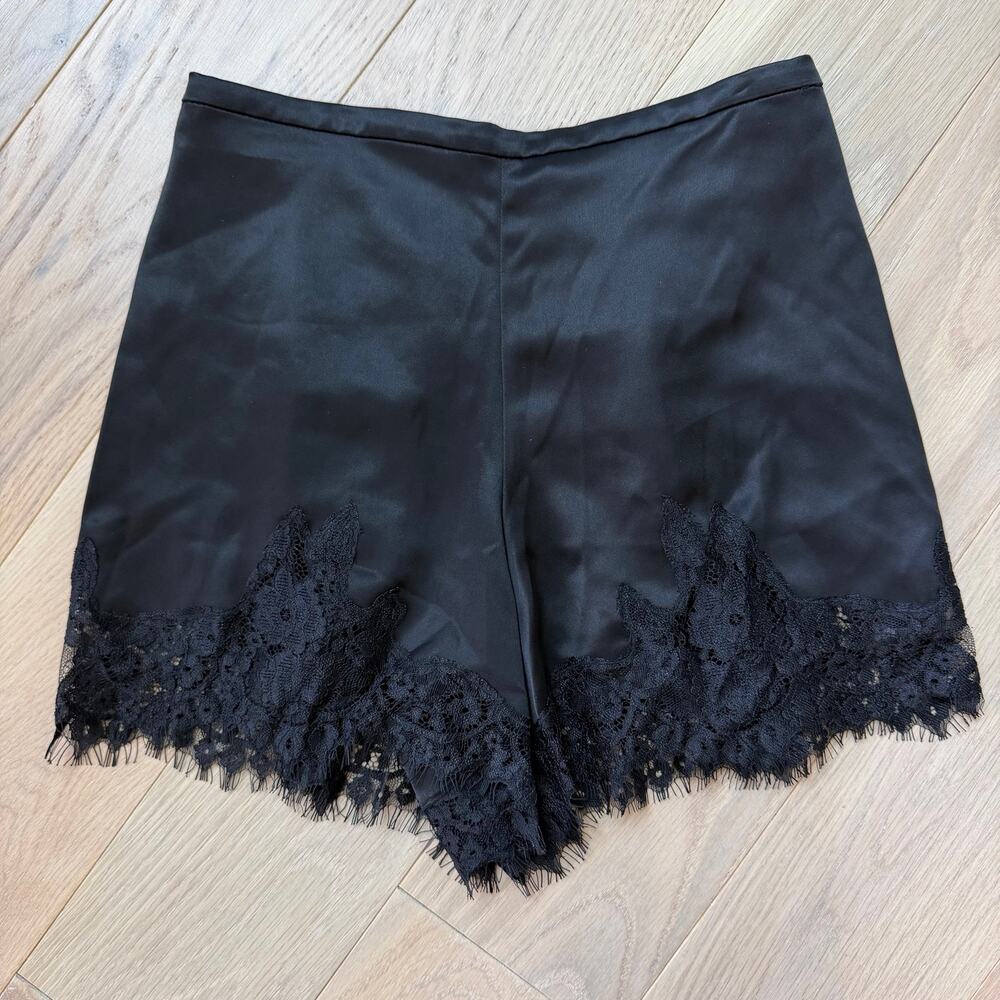 Reformation Fern Black Satin Lace Elastic Waist Shorts Women’s Size XS - Picture 3 of 9